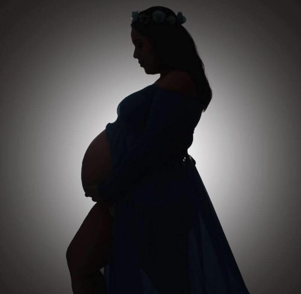 volcánicas Entre cunas y fronteras: maternidad migrante en reflexión